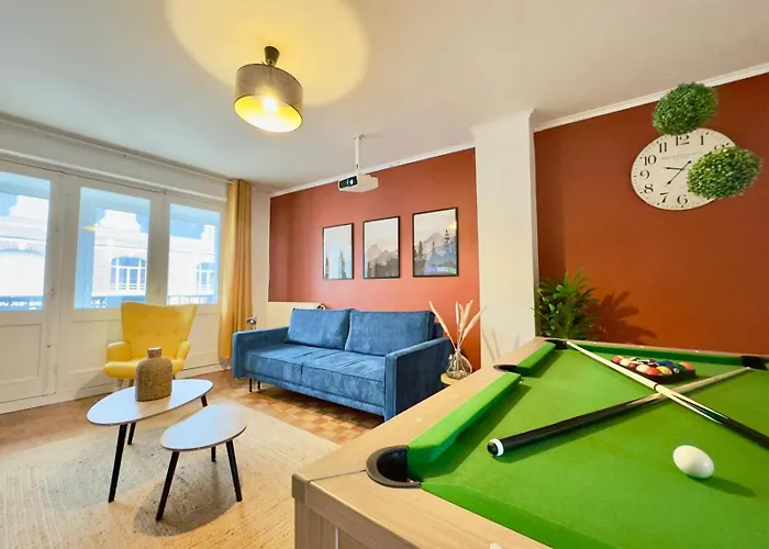 Le Cine-Billard Du Quai De La Gare-Parking-Balcon